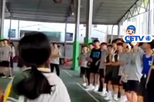 三分投篮大赛现场，15岁女生4投3中，震惊全场 ..