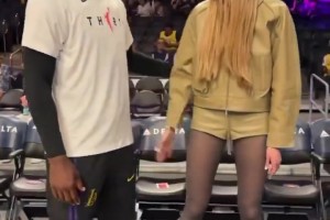 这身材简直顶级啊！库里的大长腿教妹布林克昨日与詹姆斯合影！